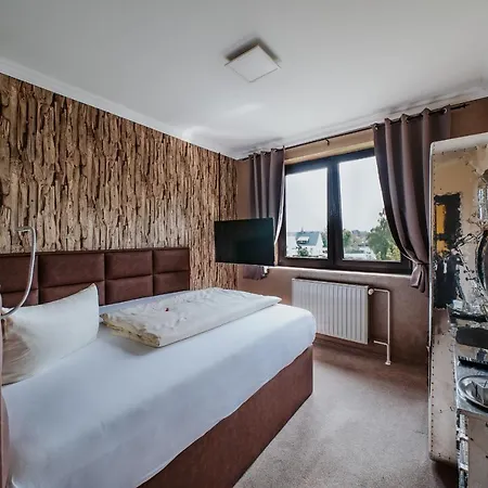 Robrooks Garni * Hiddenhausen