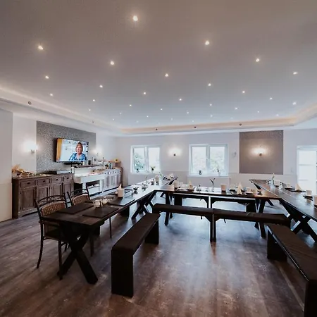 Robrooks Garni Hotel Hiddenhausen