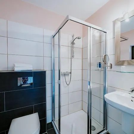 Robrooks Garni * Hiddenhausen