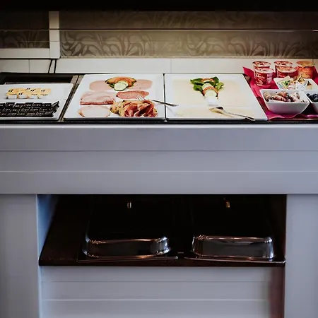 Robrooks Garni Szálloda Hiddenhausen