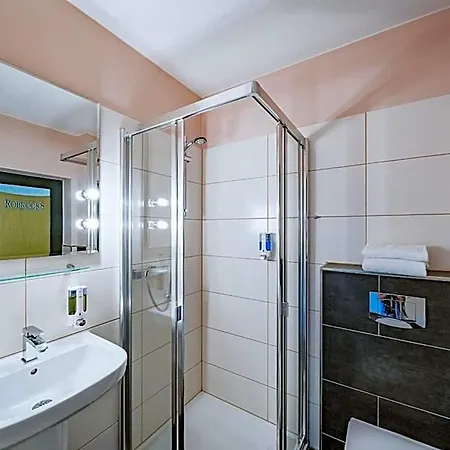 Robrooks Garni Hotel *