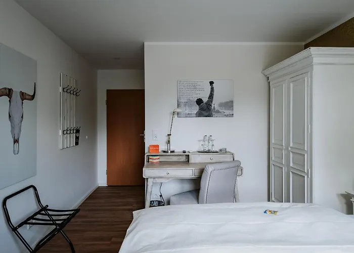 Hotel Robrooks Garni Hiddenhausen